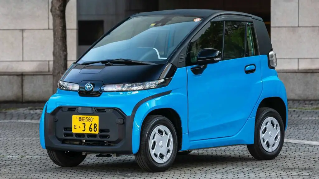 Toyota C-plus Pod 